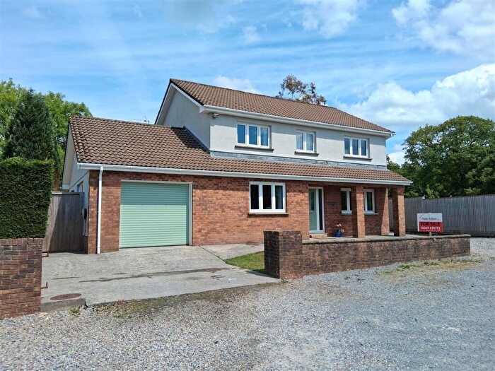5 Bedroom Detached House For Sale In Greenfield Road, Twyn, Ammanford, SA18