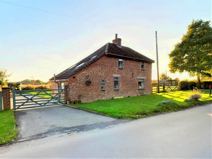 2 Bedroom Cottage For Sale In Church Lane, Watton, Driffield, YO25