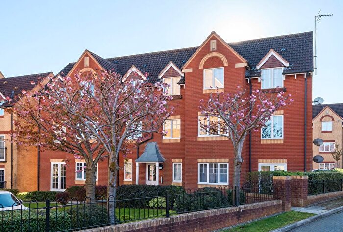 2 Bedroom Flat For Sale In Arthurs Close, Emersons Green, Bristol, Gloucestershire, BS16