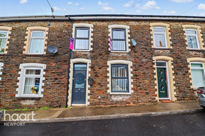 2 Bedroom Terraced House For Sale In Silver Street, Newport, NP11