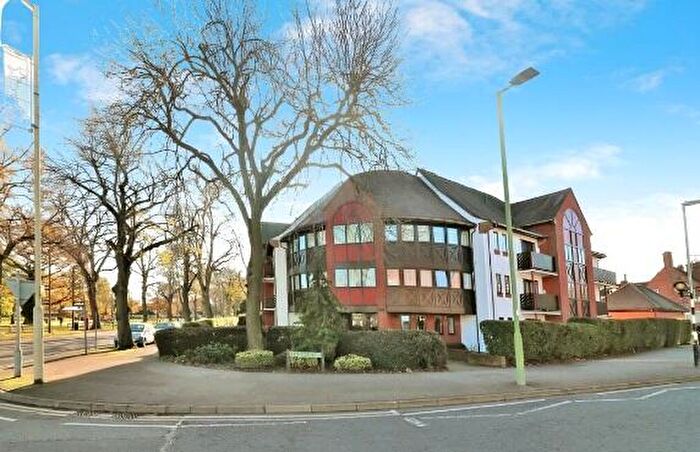 2 Bedroom Flat To Rent In Norton Way South, Letchworth, SG6