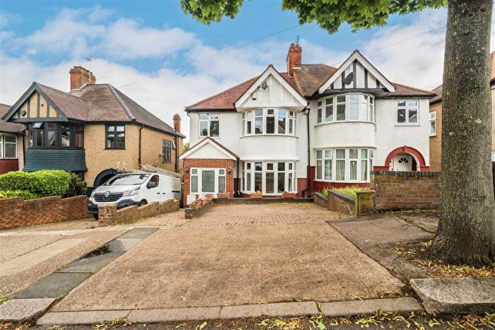 4 Bedroom House For Sale In Randall Avenue, Neasden, NW2