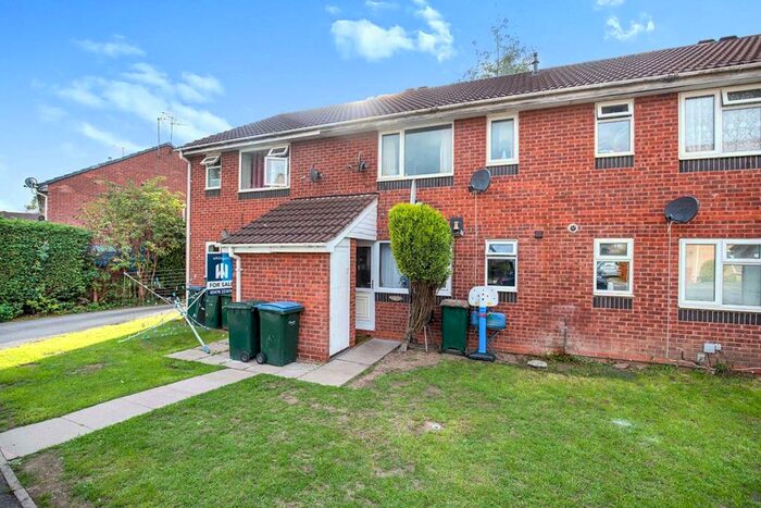 1 Bedroom Flat To Rent In Ainsdale Close, Aldermans Green, Coventry, CV6