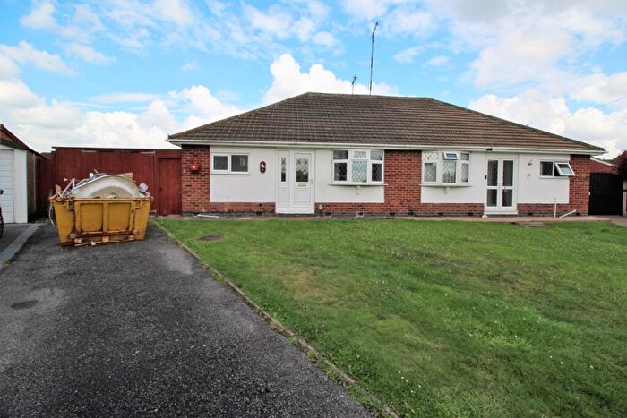 2 Bedroom Bungalow To Rent In Constance Close, Bedworth, Warwickshire, CV12