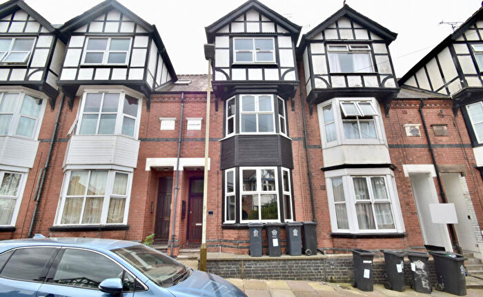 1 Bedroom Flat To Rent In Richmond Avenue, Aylestone, Leicester, LE2