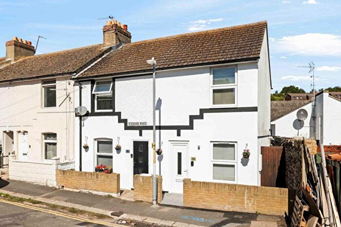 2 Bedroom End Of Terrace House For Sale In Dickson Road, Dover, CT17