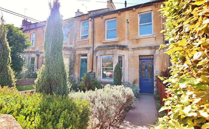 4 Bedroom Terraced House For Sale In Trowbridge Road, Bradford-On-Avon, BA15