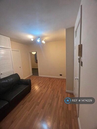 2 Bedroom Flat To Rent In Kings Drive, Wembley, HA9