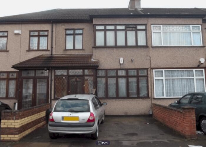 3 Bedroom Terraced House To Rent In Mortlake Road, Ilford, IG1