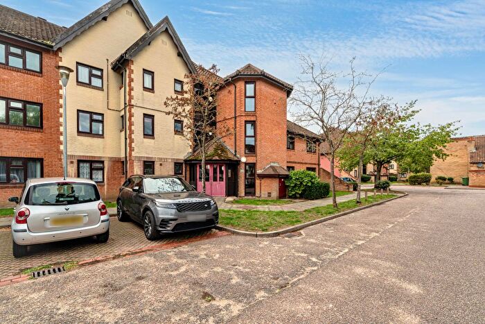 2 Bedroom Flat For Sale In Milestone Close, New Costessey, Norwich, NR5