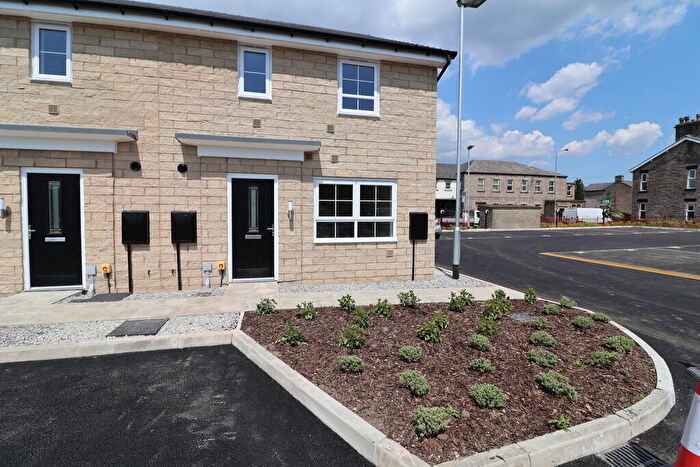 2 Bedroom End Of Terrace House To Rent In Atherton Court, Mottram, SK14