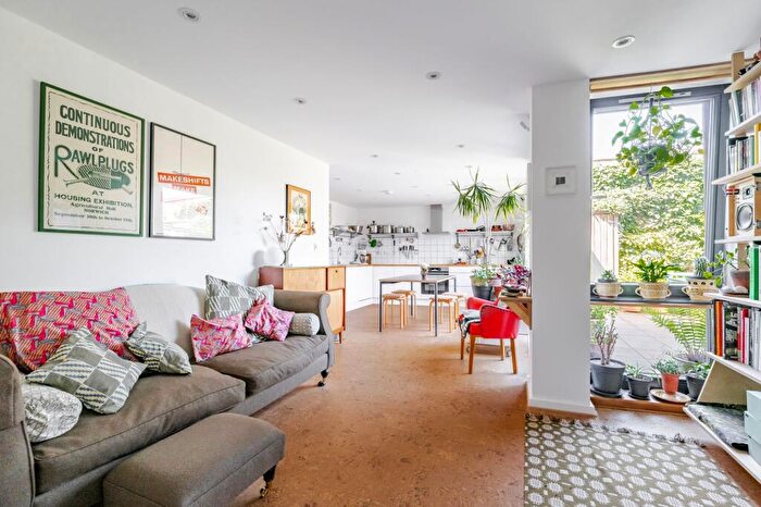 2 Bedroom Flat For Sale In Edward Street, Norwich, NR3
