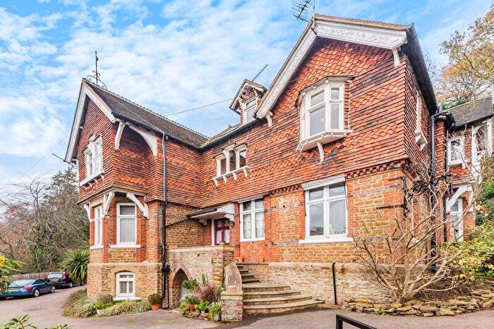 1 Bedroom Flat To Rent In Surrey, GU7