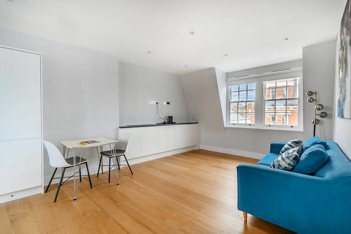 1 Bedroom Flat To Rent In D'oyley Street, Belgravia, London, SW1X