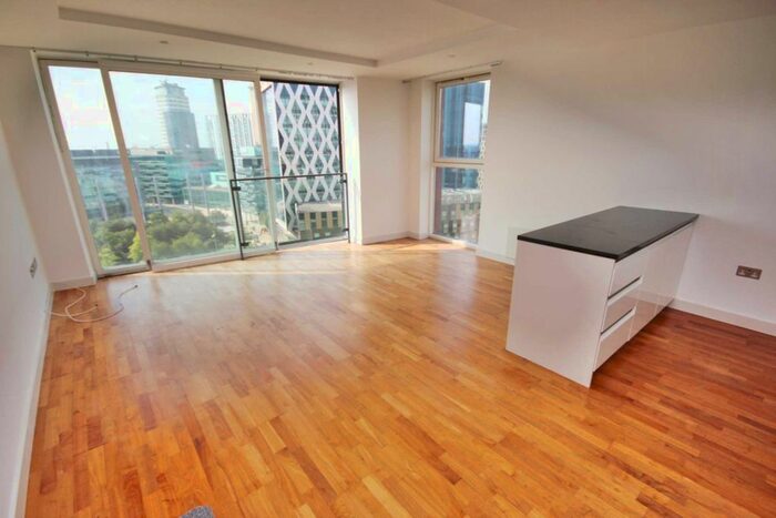 2 Bedroom Flat To Rent In City Lofts, Salford, M50