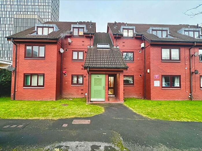 2 Bedroom Flat To Rent In Sandy Way, Edgbaston, Birmingham, B15