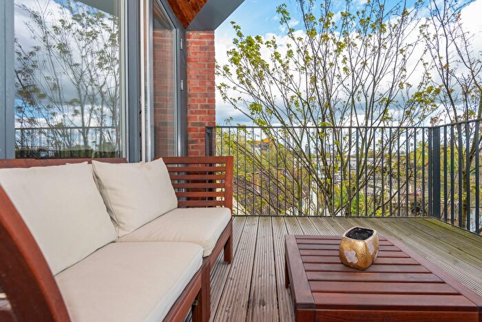 1 Bedroom Flat For Sale In Navigation Road, London, E3