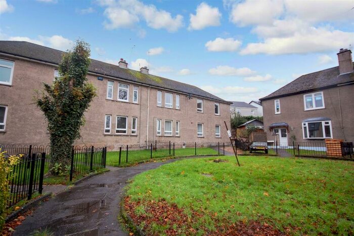 3 Bedroom Flat To Rent In Roman Crescent, Old Kilpatrick, G60