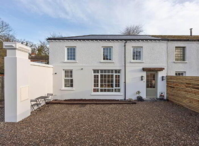 3 Bedroom Cottages For Sale In A Glenmachan Park, Belfast, BT4