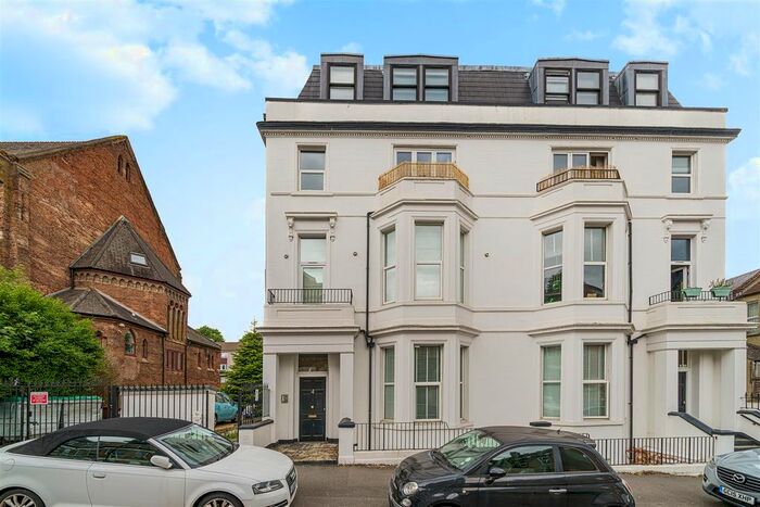 1 Bedroom Flat To Rent In Waldegrave Road, Crystal Palace, SE19