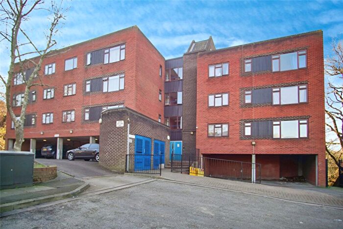 2 Bedroom Flat To Rent In Morvale Close, Belvedere, DA17