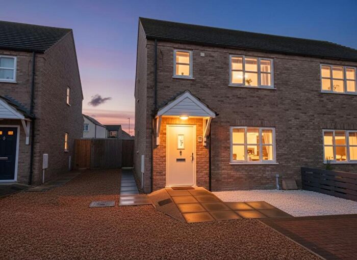 3 Bedroom Semi-Detached House For Sale In St. Johns Chase, March, PE15