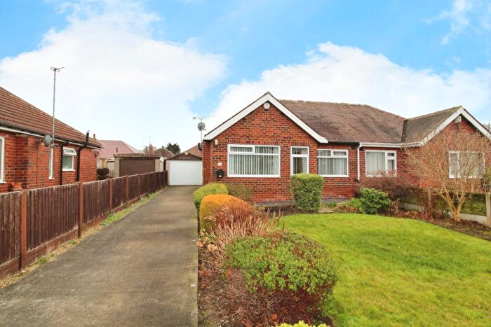 2 Bedroom Bungalow For Sale In Pendas Walk, Leeds, West Yorkshire, LS15