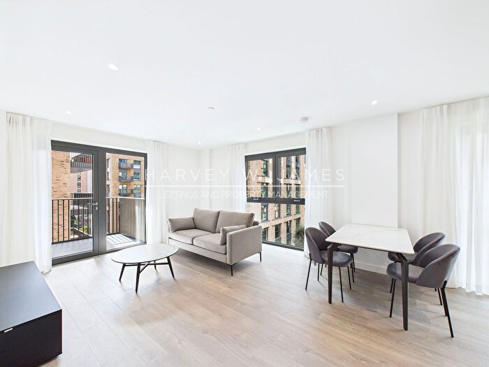 2 Bedroom Flat To Rent In Anax Street, London, N4