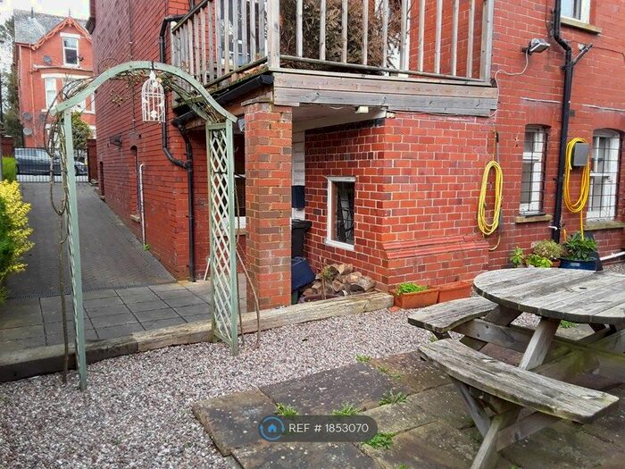 2 Bedroom Flat To Rent In Nantywellan, Llandrindod Wells, LD1