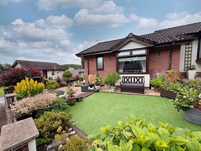 1 Bedroom Semi-Detached Bungalow For Sale In Darran Park, Neath Abbey, SA10
