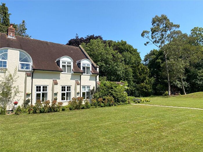 3 Bedroom Semi Detached House For Sale In Farringdon, Devon, EX5