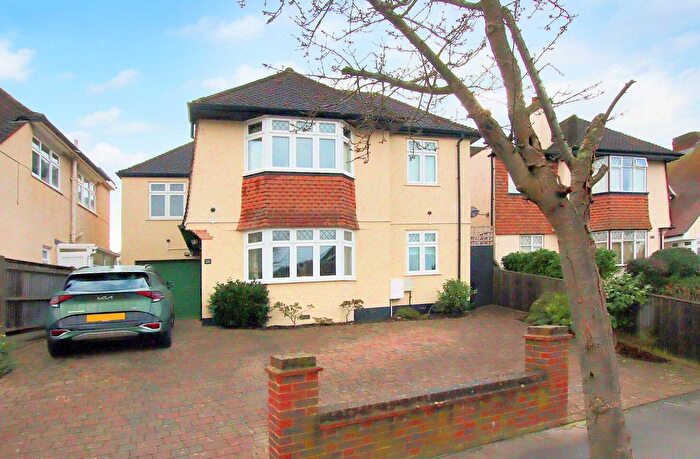 5 Bedroom Detached House For Sale In Devonshire Way, Shirley, CR0