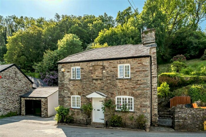 3 Bedroom Detached House To Rent In Yelverton, Devon, PL20