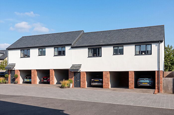2 Bedroom Detached House For Sale In Broadsands, Teignbrook, TQ14