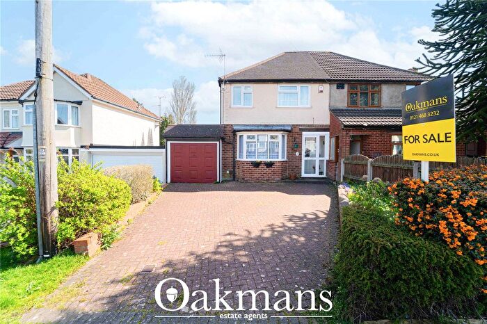 3 Bedroom Semi Detached House For Sale In Hanging Lane, Birmingham, West Midlands, B31