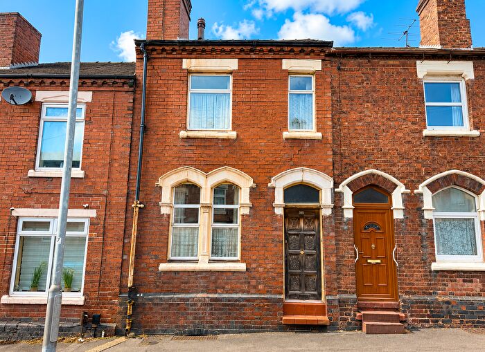 4 Bedroom Terraced House For Sale In Fenpark Road, Stoke-On-Trent, ST4
