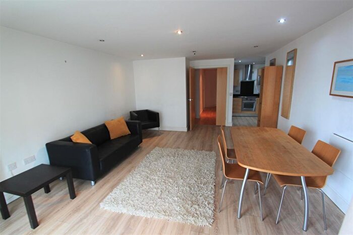 2 Bedroom Flat To Rent In Mackenzie House Chadwick Street, Leeds, LS10