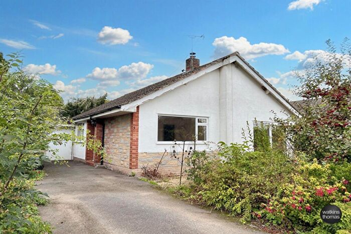 3 Bedroom Detached Bungalow For Sale In Cloverdale Drive, Preston-On-Wye, Hereford, HR2