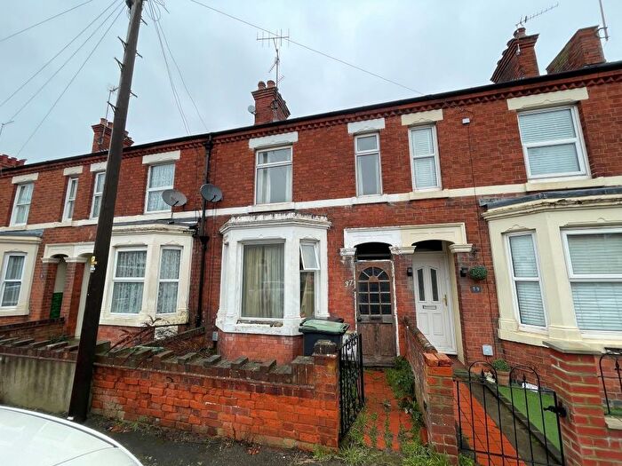 3 Bedroom Terraced House For Sale In Pytchley Road, Rushden, Northamptonshire, NN10