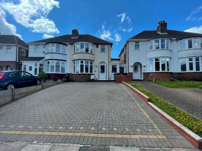 3 Bedroom Property To Rent In Higgins Lane, Quinton, Birmingham, B32