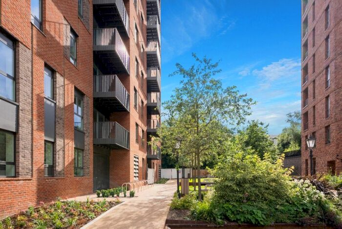 1 Bedroom Flat To Rent In Blenheim Mansions, London, N8