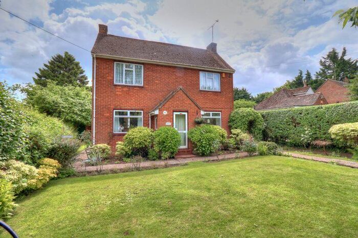 3 Bedroom Detached House For Sale In Lowes Close, Stokenchurch, HP14