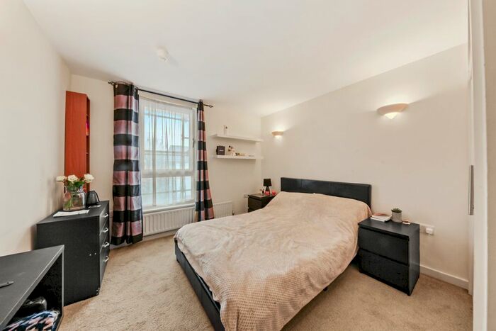 2 Bedroom Flat To Rent In Flat, Baritone Court, London, E15