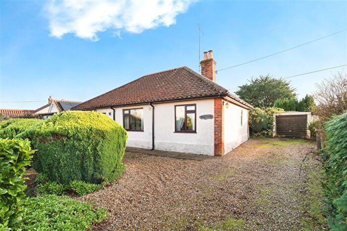 3 Bedroom Detached Bungalow For Sale In Norwich Road, Fakenham, NR21