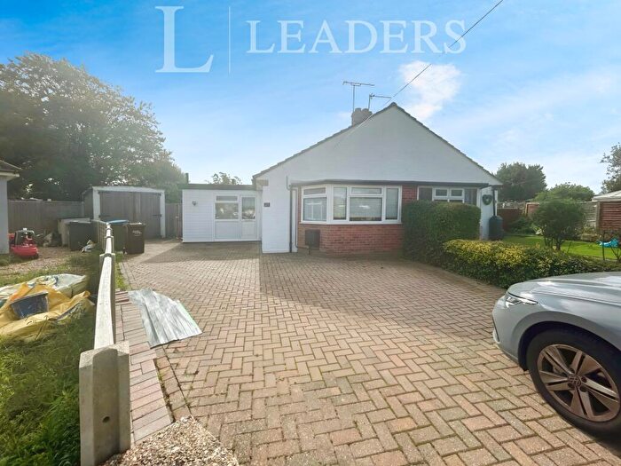 2 Bedroom Bungalow To Rent In Elizabeth Avenue, PO21