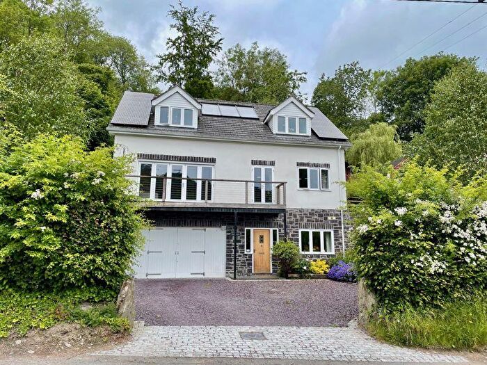 4 Bedroom Detached House For Sale In Glyn Ceiriog, Near Llangollen, LL20