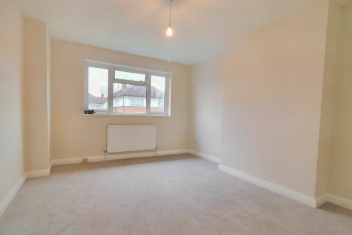 2 Bedroom Flat To Rent In Third Avenue, Wembley, HA9