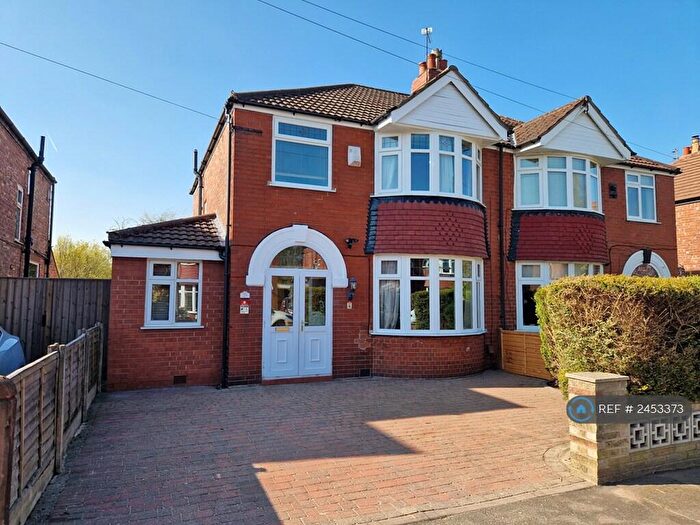 3 Bedroom Semi-Detached House To Rent In Norley Drive, Sale, M33