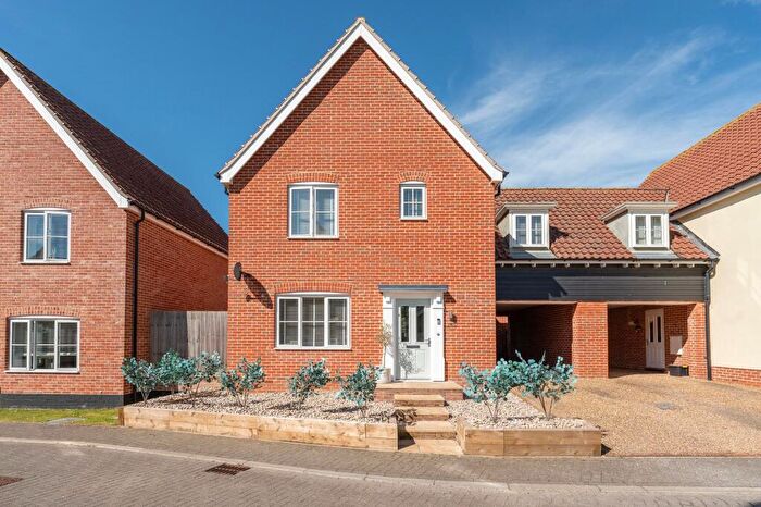 3 Bedroom Link Detached House For Sale In Brandon Close, Swanton Morley, NR20