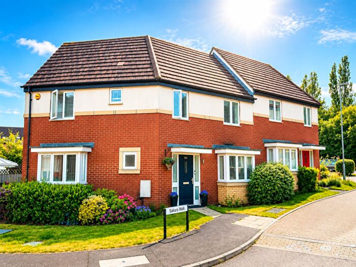 4 Bedroom House For Sale In Sakura Walk, Willen Park, Milton Keynes, MK15